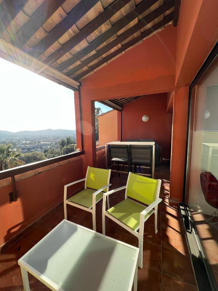 Appartement Vue Sur Mer, Piscine, Garage Prive Bormes-les-Mimosas Eksteriør billede